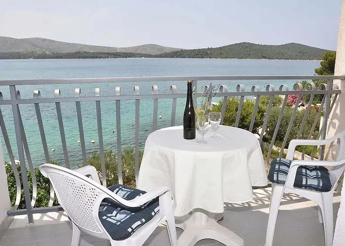 Pralija Mile アパート ザボリッチ