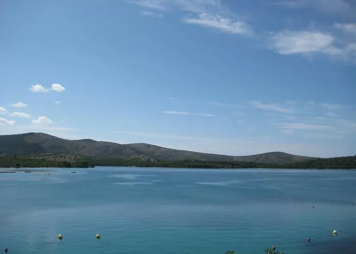 アパート Pralija Mile